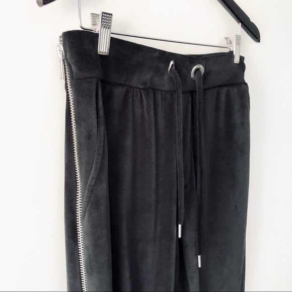 ASOS x Laquan Smith Black Velvet Zipper Tracksuit - Picture 8 of 10